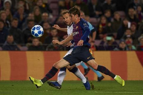 December 11, 2018 - Barcelona, Catalonia, Spain - Harry Kane of Tottenham shooting to goal during the match between FC Barcelona Barca and Tottenham Hotspurs at Camp Nou Stadium in Barcelona, Spain on December 11, 2018. FC Barcelona v Tottenham Hotspur - UEFA Champions League Group B  - ZUMAn230 20181211_zaa_n230_573 Copyright: xJosexBretonx