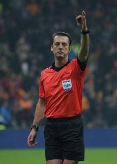 Referee Aliaksei Kulbakov during Galatasaray - Porto Uefa Champions League Game at Turk Telekom Arena, Istanbul, 11th Dec. 2018  Copyright: TolgaxAdanali 16205518