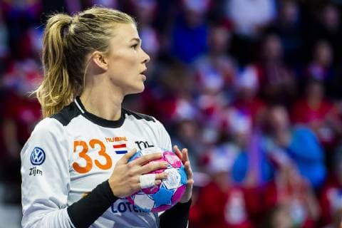181211 Goalkeeper Tess Wester of Netherlands during the EHF European Women?s Handball Championship match between Netherlands and Norway on December 11 2018 in Nancy Photo Fredrik Varfjell BILDBYRAN kod FV 150183  Copyright: FREDRIKxVARFJELL BB181211FV089