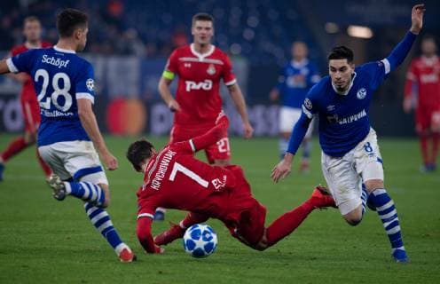 Football Champions League Group Phase 6 Matchday FC Schalke 04 Locomotive Moscow on 11 12 2018 in the Veltins Arena in Gelsenkirchen Alessandro Schöpf Schalke right Grzegorz Krychowiak Moscow middle Suat Serdar Schalke right DFL Regulations prohibit any use of photographs as image sequences and or quasi video xMNx