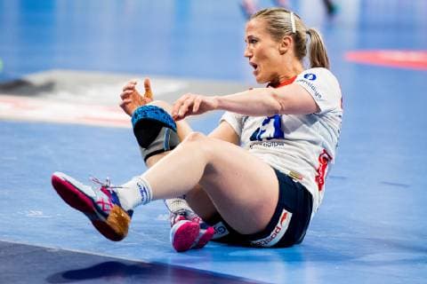 181212 Heidi Loke of Norway during the EHF European Women s Handball Championship match between Spain and Norway on December 11 2018 in Nancy Photo Fredrik Varfjell BILDBYRAN kod FV 150184, detectedSourceLanguage  Copyright: FREDRIKxVARFJELL BB181212FV014
