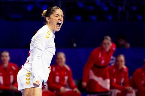 181212 Jovanka Radicevic of Montenegro reacts during the EHF European Women s Handball Championship match between Denmark and Montenegro on December 12 2018 in Nantes Photo Ludvig Thunman BILDBYR u0081N kod LT 35570, detectedSourceLanguage  Copyright: LUDVIGxTHUNMAN BB181212LT022