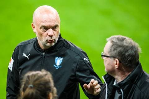 181212 Head coach Uwe Rösler of Malmö FF during a training session ahead of the Europa league match between Besiktas and Malmö FF on December 12 2018 in Istanbul Photo Petter Arvidson BILDBYR u0081N kod PA 92174, detectedSourceLanguage  Copyright: PETTERxARVIDSON BB181212PA043