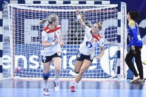 Handball, Damen EM, Spanien - Norwegen Aune Malin HANDBALL : Championnat d Europe Feminin 2018 - Nancy 012 12 2018 - Espagne vs Norvege - 2e Tour MAO Panoramic 
