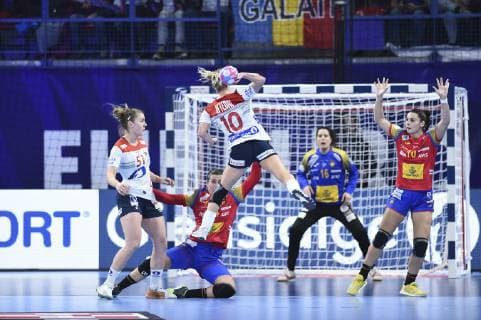 Handball, Damen EM, Spanien - Norwegen Oftedal Bredal HANDBALL : Championnat d Europe Feminin 2018 - Nancy 012 12 2018 - Espagne vs Norvege - 2e Tour MAO Panoramic 