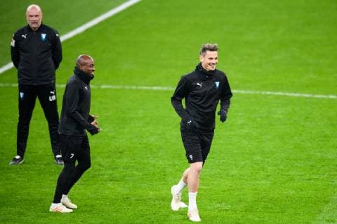 181212 Head coach Uwe Rösler Fouad Bachirou and Markus Rosenberg of Malmö FF during a training session ahead of the Europa league match between Besiktas and Malmö FF on December 12 2018 in Istanbul Photo Petter Arvidson BILDBYRAN kod PA 92174, detectedSourceLanguage  Copyright: PETTERxARVIDSON BB181212PA055