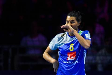 181212 Jamina Roberts of Sweden during the EHF European WomenÕs Handball Championship match between Sweden and Russia on December 12 2018 in Nantes Photo Ludvig Thunman BILDBYR u0081N kod LT 35571, detectedSourceLanguage  Copyright: LUDVIGxTHUNMAN BB181212LT040