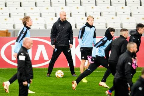 181212 Assistant coach Olof Persson or Malmö FF during a training session ahead of the Europe league match between Besiktas and Malmö FF on December 12, 2018 in Istanbul Photo Petter Arvidson BILDBYRAN Code PA 92174, detectedSourceLanguage  Copyright: PETTERxARVIDSON BB181212PA070