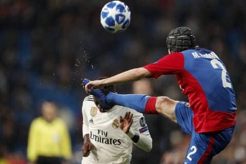 (L-R) Vinicius Junior of Real Madrid, Mario Fernandes of CSKA Moscow during the UEFA Champions League group G match between Real Madrid and CSKA Moskva at the Santiago Bernabeu stadium on December 12, 2018 in Madrid, Spain UEFA Champions League 2018 2019 xVIxVIxImagesx xMauricexvanxSteenxIVx 13053484