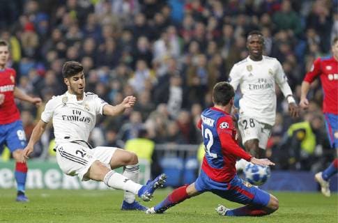 Soccer match between Real Madrid and CSK of the Champions League 2018 2019 held at the Santiago Bernabeu stadium in Madrid Photo Jose Cuesta 261 Cordon Press Marco Asensio Cordon Press, detectedSourceLanguage  xJosexLuisxCuestax xx