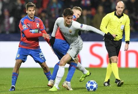 From left ALES CERMAK, ROMAN PROCHAZKA (both of Viktoria), PATRIK SCHICK of Roma and referee ANTHONY TAYLOR in action during the Football Champions League 6th round match: Viktoria Plzen vs AS Roma in Pilsen, Czech Republic, December 12, 2018. (CTKxPhoto MichalxKamaryt) CTKPhotoP201812121012601  _KMT4742