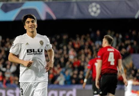 Valencia CF s Carlos Soler jubilates the first goal of the team during a UEFA Champions League soccer match between Valencia CF and Manchester United ManU at Mestalla stadium in Valencia, Spain, 12 December 2018. Valencia CF vs Manchester United !ACHTUNG: NUR REDAKTIONELLE NUTZUNG!  Copyright: xManuelxBruquex GRAFCVA865 20181212-636802470077363476