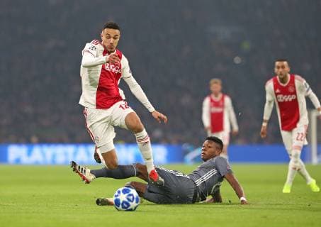 12 12 2018 Football UEFA Champions League 2018 2019 Group stage 6 Matchday Ajax Amsterdam FC Bayern Munich at Johan Cruijff Arena Amsterdam L R Noussair Mazraoui Ajax Amsterdam vs. David Alaba Bayern Munich DFL and DFB regulations prohibit any use of photographs as image sequences and or quasi video