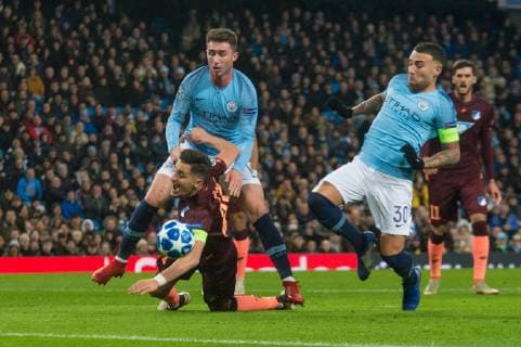 Manchester City v TSG 1899 Hoffenheim UEFA Champions League Benjamin Hubner of TSG 1899 Hoffenheim goes down under a challenge from Aymeric Laporte of Manchester City resulting in a penalty kick during the UEFA Champions League match at the Etihad Stadium, Manchester Content Not Available For UK Newspapers Copyright: xMattxWilkinsonx FIL-12681-0014