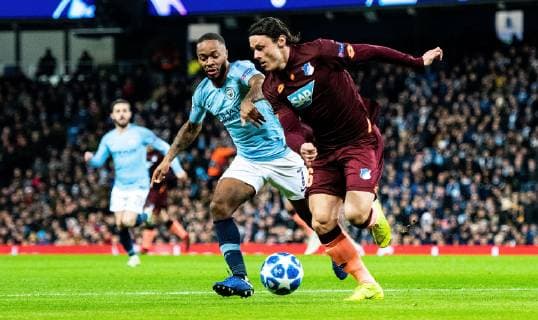12 12 2018 xfux Football UEFA Champions League Manchester City FC TSG 1899 Hoffenheim emspor v l Raheem Sterling Manchester City FC Nico Schulz TSG 1899 Hoffenheim Manchester