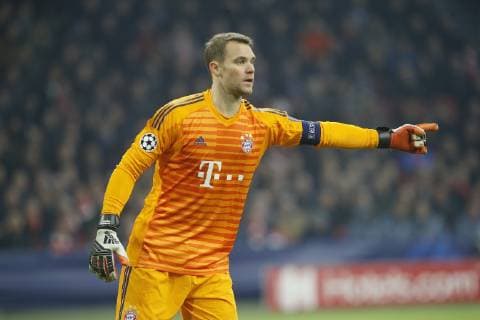 Manuel Neuer Bayern gives instruction Ajax Amsterdam FC Bayern Munich Amsterdam NLD 12 12 2018 Football Champions League 2018 2019 2019