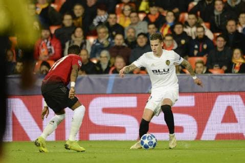 Mina of Valencia in action during the Uefa Champions League football match between Valencia and Manchester on december 12 at Mestalla stadium in Valencia Spain Foto Xisco Navarro Cordon Press  xXiscoxNavarrox xx