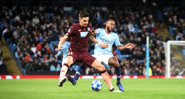 Manchester City TSG 1899 Hoffenheim England Manchester 12 12 2018 Football UEFA Champions League Season 2018 2019 6 Matchday Manchester City TSG 1899 Hoffenheim v l Benjamin Hübner TSG 1899 Hoffenheim Raheem Sterling Manchester City