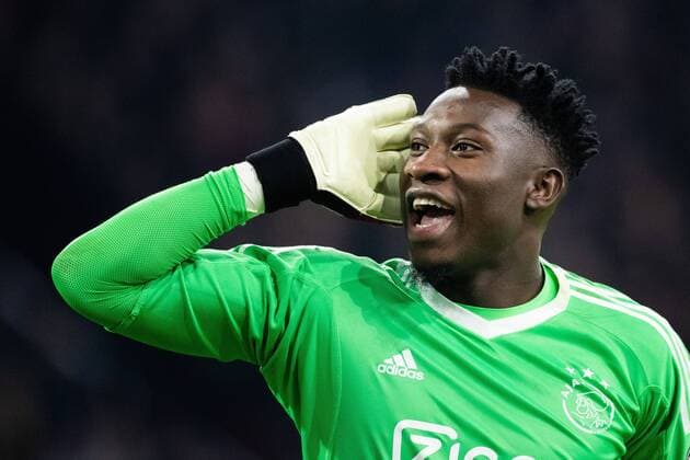 Sport Bilder des Tages Ajax goalkeeper Andre Onana during the UEFA Champions League group E match between Ajax Amsterdam and Bayern Munich at the Johan Cruijff Arena on December 12, 2018 in Amsterdam, The Netherlands UEFA Champions League 2018 2019 xVIxVIxImagesx xTomxBodexMultimediaxIVx 13055045