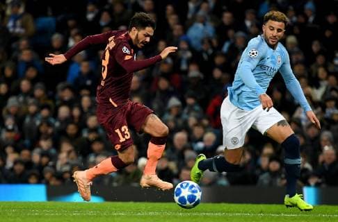 12 12 2018 xfux Football UEFA Champions League Manchester City FC TSG 1899 Hoffenheim emspor v l Leonardo Bittencourt TSG 1899 Hoffenheim Kyle Walker Manchester City FC Manchester