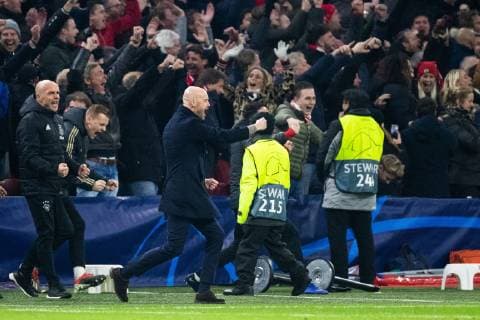 Ajax coach Erik ten Hag during the UEFA Champions League group E match between Ajax Amsterdam and Bayern Munich at the Johan Cruijff Arena on December 12, 2018 in Amsterdam, The Netherlands UEFA Champions League 2018 2019 xVIxVIxImagesx xTomxBodexMultimediaxIVx 13055180