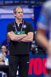 Handball Women European Championship Netherlands Germany Main Round Group 2 3 Matchday at the Palais des Sports Coach Henk Groener Germany thoughtfully brooding brooding brooding Nancy Palais des Sports Jean Weille France
