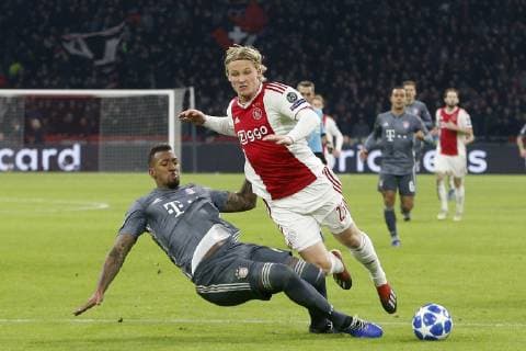 (L-R), Jerome Boateng of Bayern Munchen, Kasper Dolberg of Ajax during the UEFA Champions League group E match between Ajax Amsterdam and Bayern Munich at the Johan Cruijff Arena on December 12, 2018 in Amsterdam, The Netherlands UEFA Champions League 2018 2019 xVIxVIxImagesx xJeroenxPutmansxIVx 13055218
