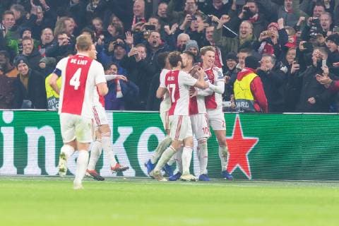Amsterdam Netherlands 12 12 2018 UEFA Champions League 2018 19 Season Back Round Group Stage 6 Matchday Ajax Amsterdam FC Bayern Munich Goal to 2 1 Scorers Dusan Tadic Ajax cheers DeFodi053