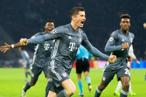 Robert Lewandowski of FC Bayern Munchen, Kingsley Coman of FC Bayern Munchen during the UEFA Champions League group E match between Ajax Amsterdam and Bayern Munich at the Johan Cruijff Arena on December 12, 2018 in Amsterdam, The Netherlands UEFA Champions League 2018 2019 xVIxVIxImagesx xTomxBodexMultimediaxIVx 13055687