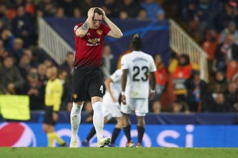 December 12, 2018 - Valencia, Spain - Phil Jones of Manchester United ManU during the match between Valencia CF and Manchester United at Mestalla Stadium in Valencia, Spain on December 12, 2018. Valencia v Manchester United - UEFA Champions League Group H  - ZUMAn230 20181212_zaa_n230_383 Copyright: xJosexBretonx