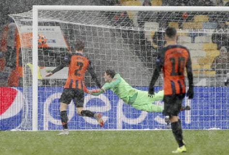 December 13, 2018 - Kyiv, Ukraine - Fekir of Lyon scores a goal during the UEFA Champions League Group F football match between Shakhtar Donetsk and Lyon at the NSK Olimpiyskyi in Kyiv, Ukraine, December 12, 2018. UEFA Champions League 2018: Group F: Shakhtar 1:1 Lyon - ZUMAs334 87573205st Copyright: xAnatoliixStepanovx