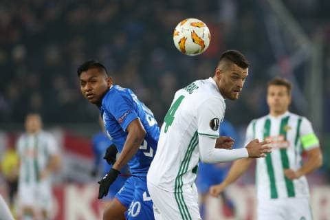 Fußball, EL, Rapid Wien - Glasgow Rangers SOCCER - UEFA EL, Rapid vs Rangers VIENNA,AUSTRIA,13.DEC.18 - SOCCER - UEFA Europa League, group stage, SK Rapid Wien vs Glasgow Rangers. Image shows Alfredo Morelos (Rangers) and Mateo BaraÄ‡ (Rapid). Keywords: Wien Energie. GEPAxpictures xMarioxKneisl