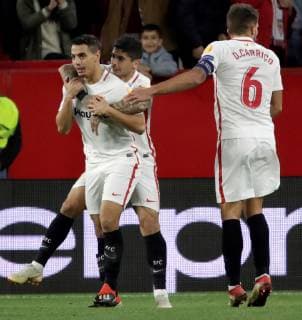 Sevilla s French striker Wissam Ben Yedder (L) jubilates a goal with his teammates during the UEFA Europa League 6th round groups phase match between Sevilla and Krasnodar at the Sanchez Pizjuan Stadium, in Seville, Andalusia, Spain, 13 December 2018. Sevilla vs. Krasnodar !ACHTUNG: NUR REDAKTIONELLE NUTZUNG!  Copyright: xJulioxMunozx GRAF6449 20181213-636803256587018893