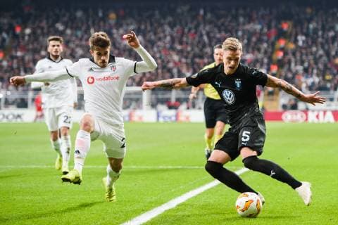 181213 Sören Rieks of Malmö FF and Dorukhan Toköz of Besiktas during the Europe league match between Besiktas and Malmö FF on December 13, 2018 in Istanbul Photo Petter Arvidson BILDBYR N Code PA 92175, detectedSourceLanguage  Copyright: PETTERxARVIDSON BB181213PA037