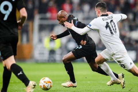 181213 Fouad Bachirou or Malmö FF and OÄüuzhan Özyakup or Besiktas during the Europe league match between Besiktas and Malmö FF on December 13, 2018 in Istanbul Photo Petter Arvidson BILDBYRAN Code PA 92175, detectedSourceLanguage  Copyright: PETTERxARVIDSON BB181213PA038