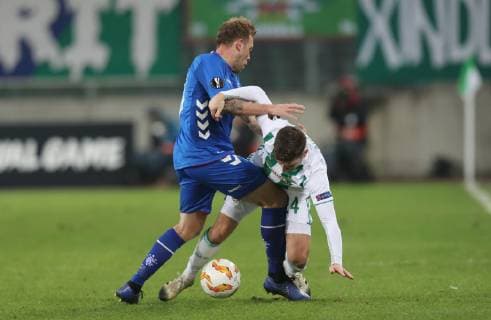 SOCCER - UEFA EL, Rapid vs Rangers VIENNA,AUSTRIA,13.DEC.18 - SOCCER - UEFA Europa League, group stage, SK Rapid Wien vs Glasgow Rangers. Image shows tan37 and Stephan Auer (Rapid). Keywords: Wien Energie. GEPAxpictures xChristianxOrt