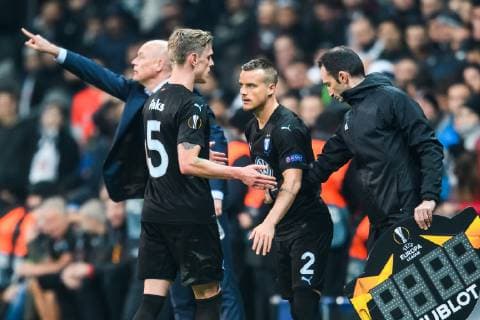 181213 Sören Rieks is replaced by substitute Eric Larsson or Malmö FF during the Europe league match between Besiktas and Malmö FF on December 13, 2018 in Istanbul Photo Petter Arvidson BILDBYR N Code PA 92175, detectedSourceLanguage  Copyright: PETTERxARVIDSON BB181213PA057