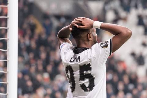 Cyle Christopher Larin of Besiktas JK during the UEFA Europa League group I match between between Besiktas AS and Malmo FF at the Besiktas Park on December 13, 2018 in Istanbul, Turkey UEFA Europa League 2018 2019 xVIxVIxImagesx xGerritxvanxKeulenxIVx 13060914