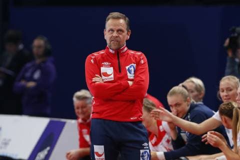 Handball, Damen EM, Spiel um Platz 5, Schweden - Norwegen Thorir Hergeirsson ( entraineur coach Norvege) HANDBALL : Suede vs Norvege - Euro Feminin - 14 12 2018 GwendolineLeGoff Panoramic 