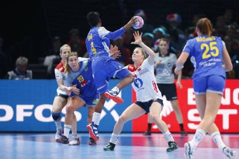 Handball, Damen EM, Spiel um Platz 5, Schweden - Norwegen Veronica Egebakken Kristiansen (Norvege) HANDBALL : Suede vs Norvege - Euro Feminin - 14 12 2018 GwendolineLeGoff Panoramic 