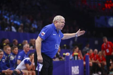 Handball, Damen EM, Halbfinale, Russland - Rumänien Evgenii Trefilov ( Entraineur coach Russie) HANDBALL : Russie vs Roumanie - Demie Finale Euro feminin - 14 12 2018 GwendolineLeGoff Panoramic 