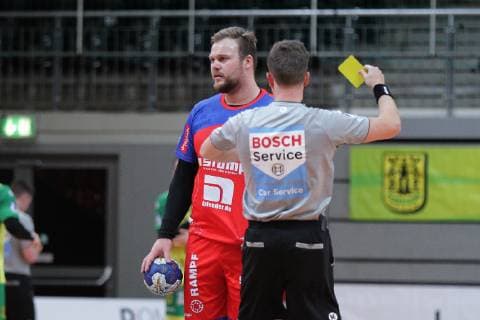Marcel Niemeyer Balingen Weilstetten 3 sees yellow card at match VFL Eintracht Hagen vs HBW Balingen Weilstetten Handball 2 Bundesliga 14 12 2018 VFL Eintracht Hagen vs HBW Balingen Weilstetten Handball 2 Bundesliga 14 12 2018 Hagen Copyright: xEIBNER MarioxHommesx EP_MHS