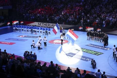 Handball, Damen EM, Halbfinale, Niederlande - Frankreich Presentation equipe HANDBALL : Pays Bas vs France - Demie Finale Euro feminin - 14 12 2018 GwendolineLeGoff Panoramic 