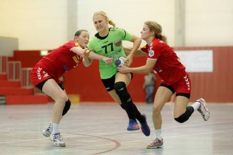 1 FSV Mainz 05 Fuechse Berlin 15 12 2018 GER Handball in Janka Bauer 5 1 FSV Mainz 05 Vanessa Magg 77 Fuechse Berlin Hanne van Rossum 9 1 FSV Mainz 05 Eibner Press Photo Ulrich Scherbaum 1 FSV Mainz 05 Fuechse Berlin Mainz Copyright: xEIBNER UlixScherbaumx EP_USM
