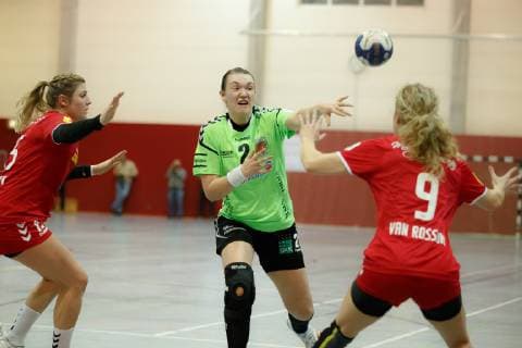 1 FSV Mainz 05 Fuechse Berlin 15 12 2018 GER Handball at Larissa Platen 15 1 FSV Mainz 05 Simona Kolosove 2 Fuechse Berlin Hanne van Rossum 9 1 FSV Mainz 05 Eibner Press Photo Ulrich Scherbaum 1 FSV Mainz 05 Fuechse Berlin Mainz Copyright: xEIBNER UlixScherbaumx EP_USM