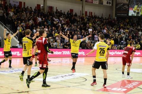 Cheers at Coburg Disappointment at Luebbecke HSC 2000 Coburg TuS N Luebbecke 2 League Handball 15 12 2018 Coburg Copyright: xEIBNER Rosenbuschx EP_eer