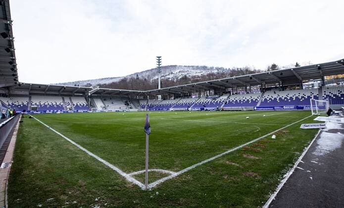 16 12 2018 xfux Soccer 2 Bundesliga FC Erzgebirge Aue SV Darmstadt 98 emonline emspor v l View Overview Erzgebirgsstadion Stadium Arena Interior Field Turf Lines Field DFL DFB REGULATIONS PROHIBIT ANY USE OF PHOTOGRAPHS as IMAGE SEQUENCES and or QUASI VIDEO Aue