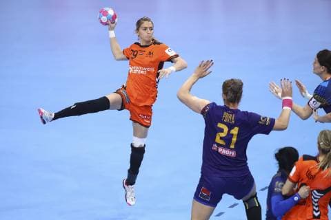 Handball, EM Damen, Spiel um Platz 3, Rumänien - Niederlande Handball, EM Damen, Spiel um Platz 3, Rumänien - Niederlande Estavana Polman (Pays Bas) HANDBALL : Roumanie vs Pays Bas - Petite Finale Euro feminin - 16 12 2018 GwendolineLeGoff Panoramic 