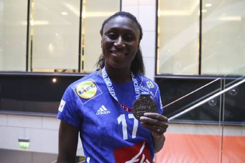Siraba Dembele Pavlovic (France) NEWS : Equipe de France Championne d Europe de handball a la Caisse d Epargne - 17 12 2018 GwendolineLeGoff Panoramic 
