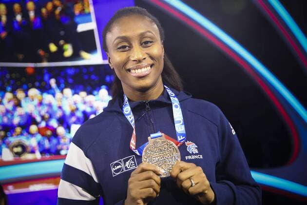 Siraba Dembele Pavlovic (France) HANDBALL : L Equipe de France feminine Championne d Europe de handball sur le plateau de Beinsports - 17 12 2018 GwendolineLeGoff Panoramic 